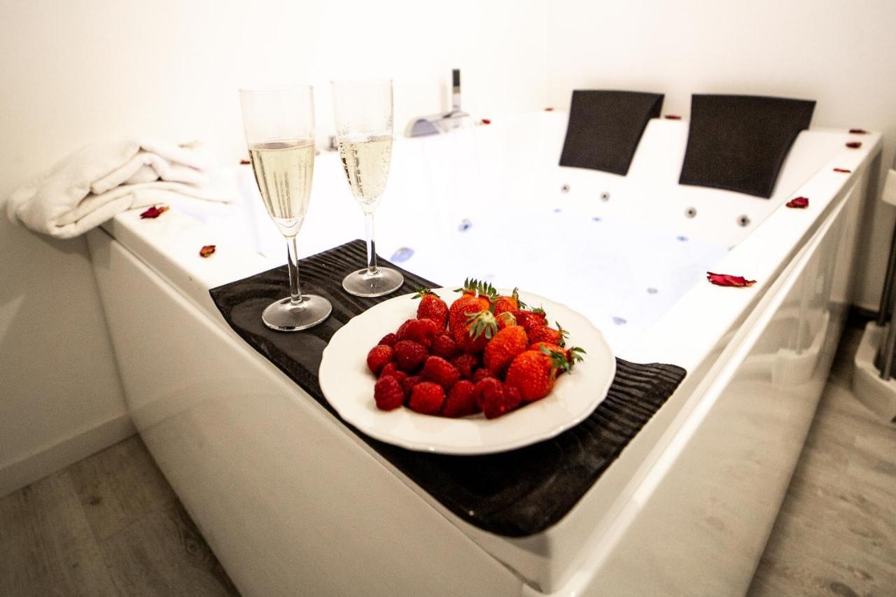 Apartment Kelys Residentiel Premium Jacuzzi *