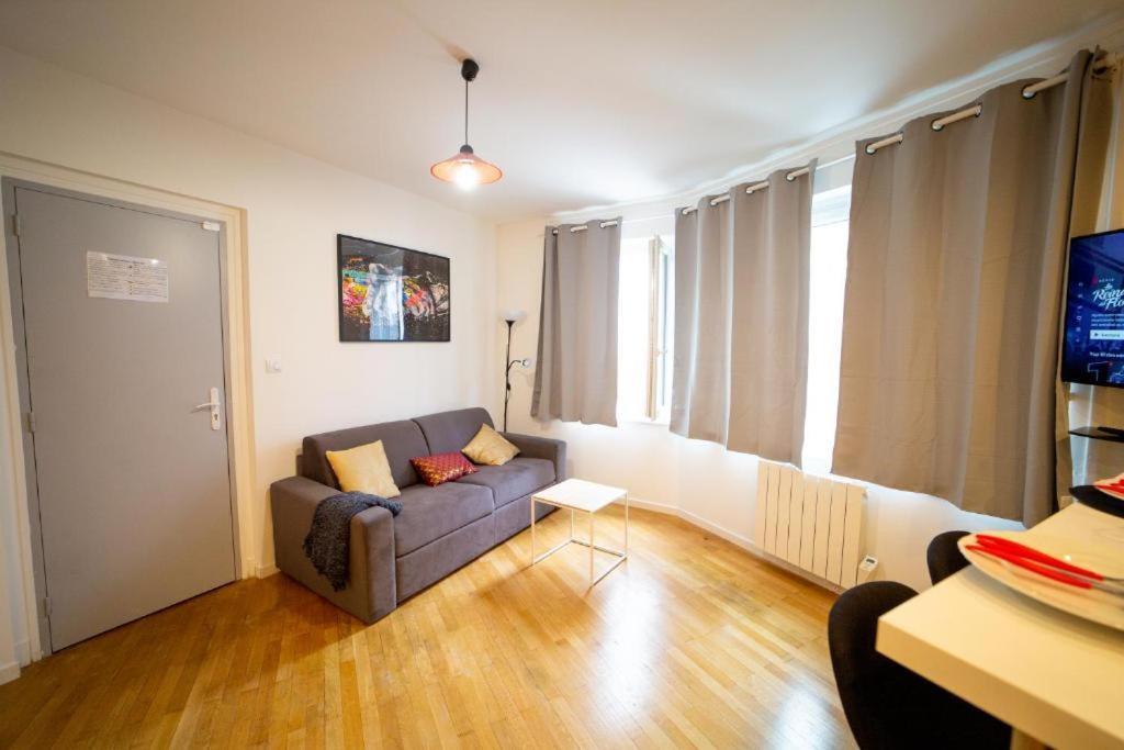 Kelys Residentiel Premium Jacuzzi Apartment *